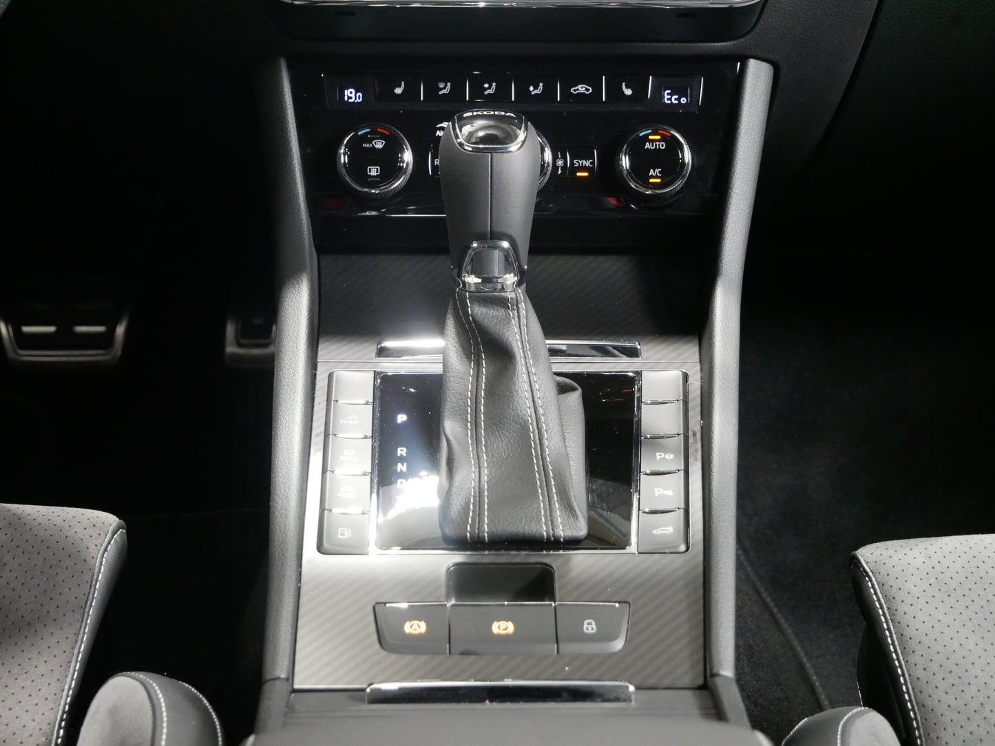 Škoda Superb iV iV/1.4 TSI/160kW/DSG/SPORTLINE/DPH/DCC/MATRIX