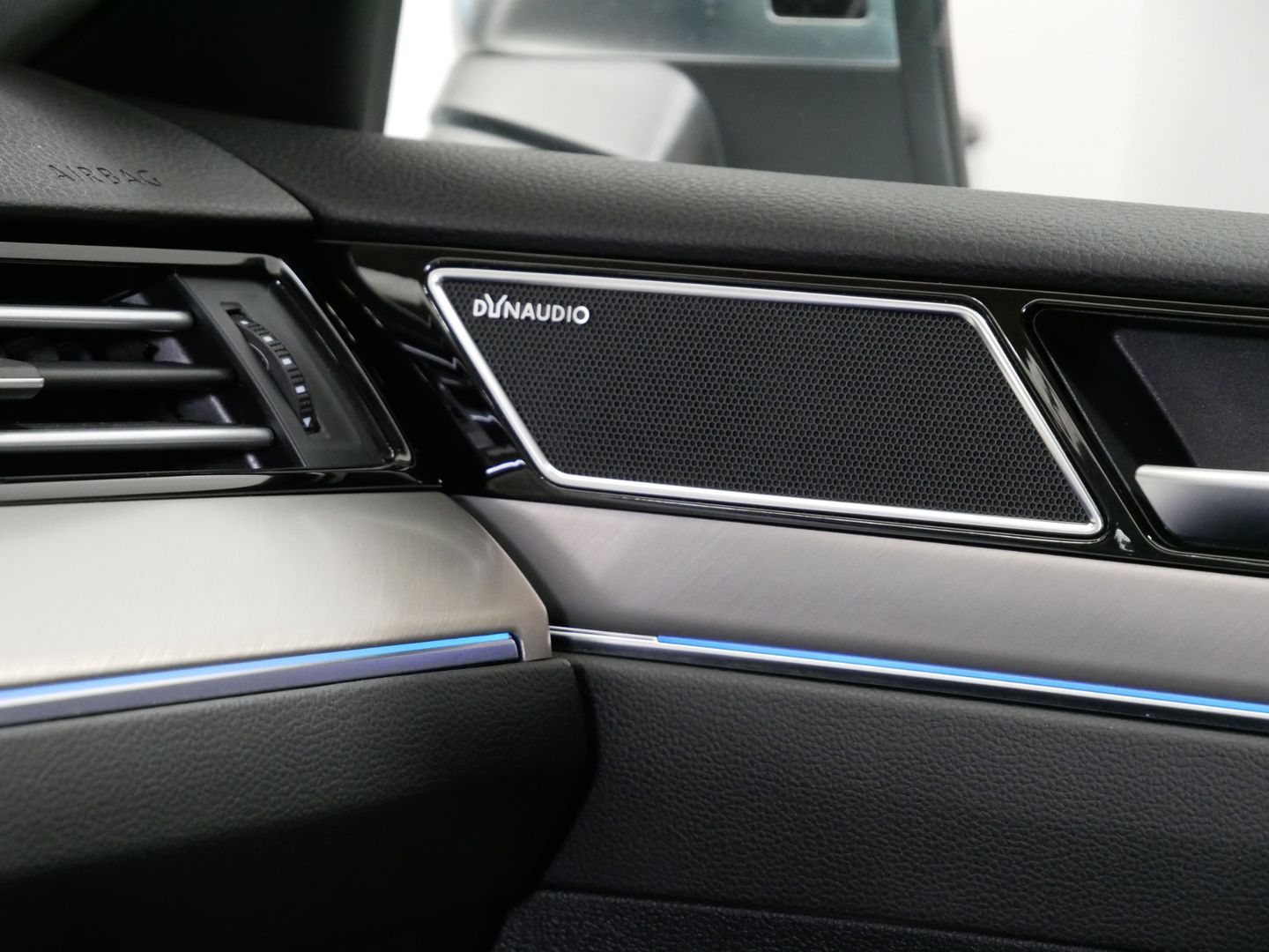 Volkswagen Arteon 2.0 TDI/140kW/DSG/4x4/PANORAMA