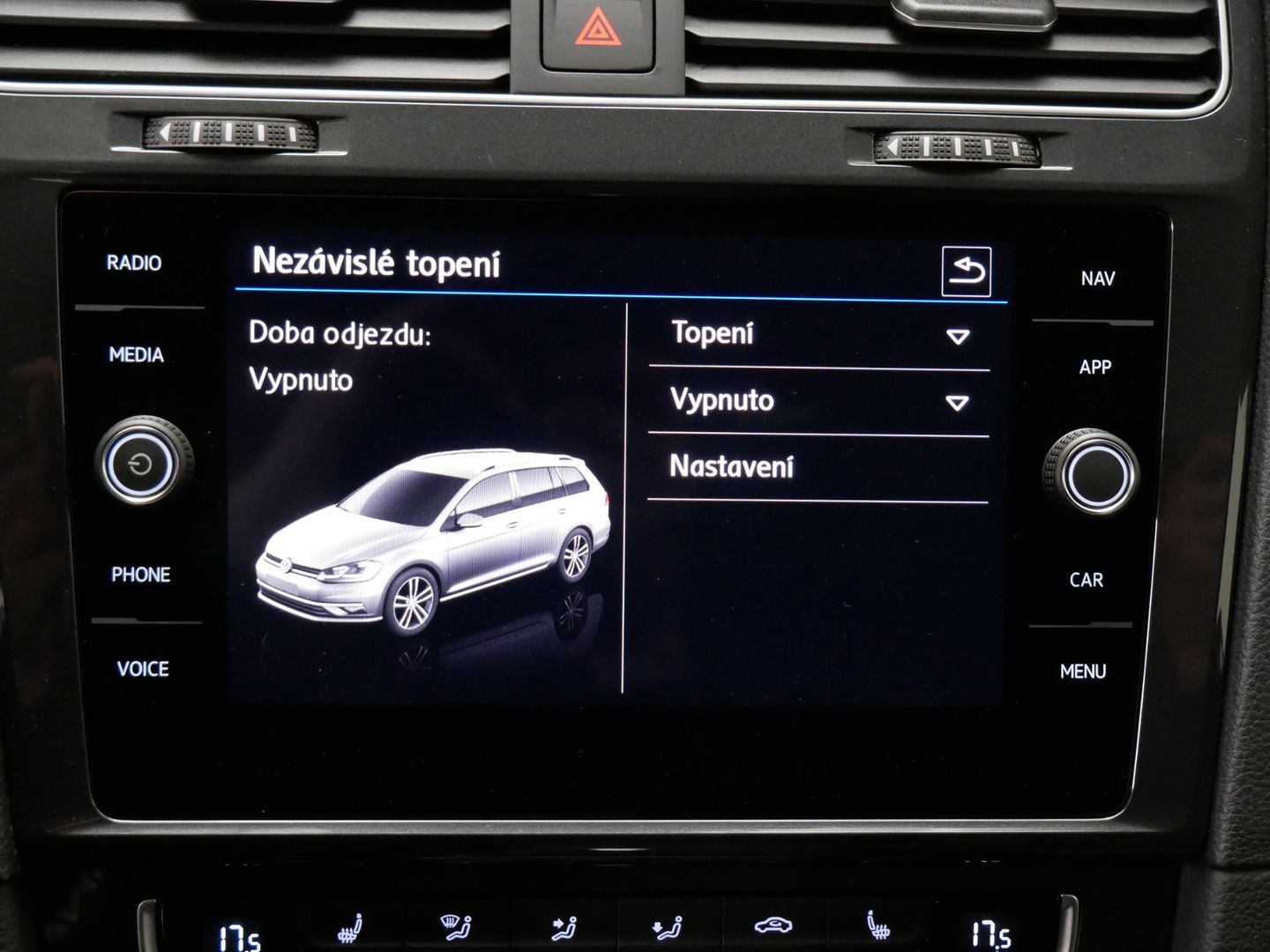 Volkswagen Golf 1.5 TSI/110 kW/DSG/WEBASTO/DPH