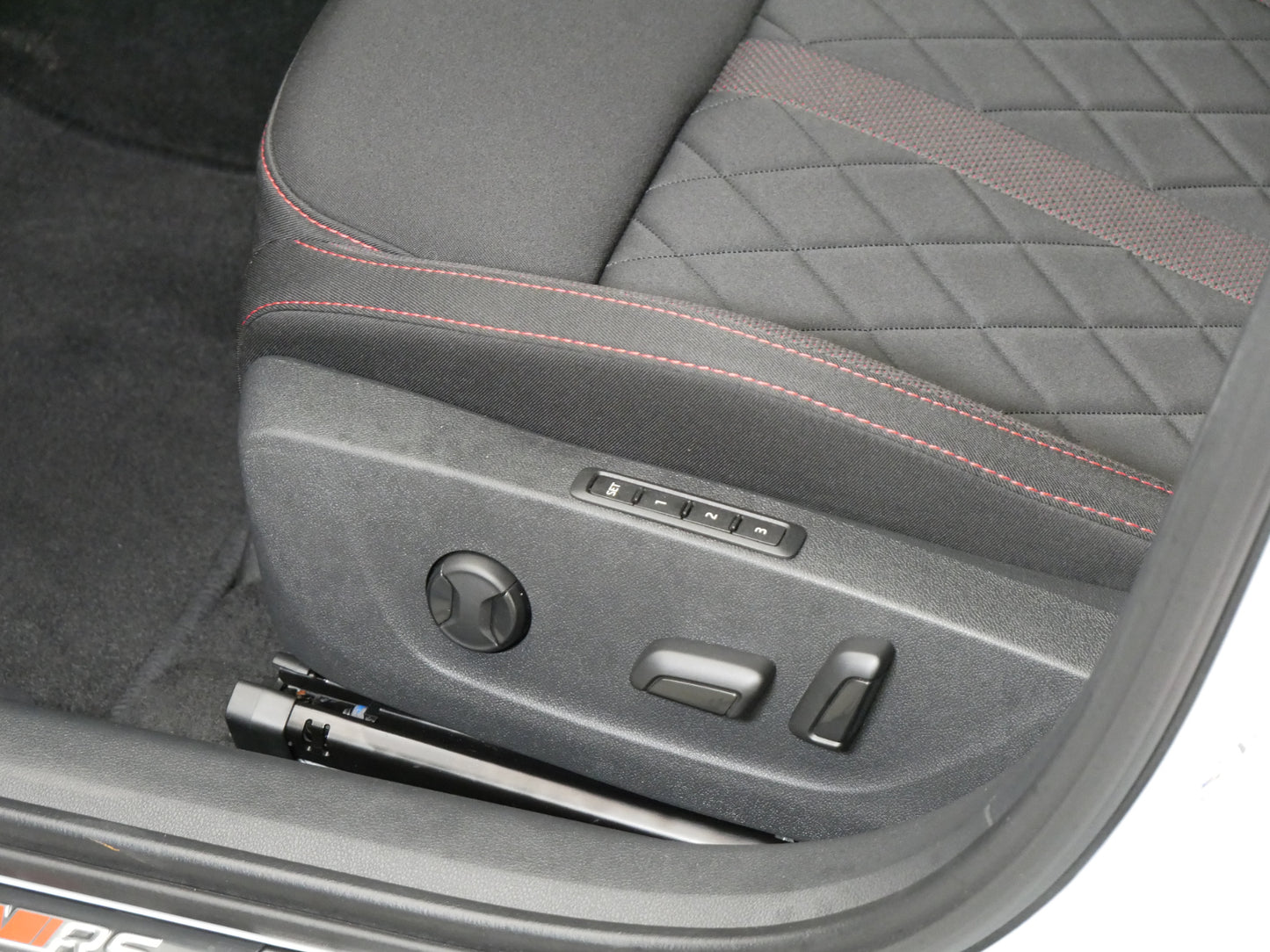 Škoda Octavia RS 2.0 TSI RS 180kW