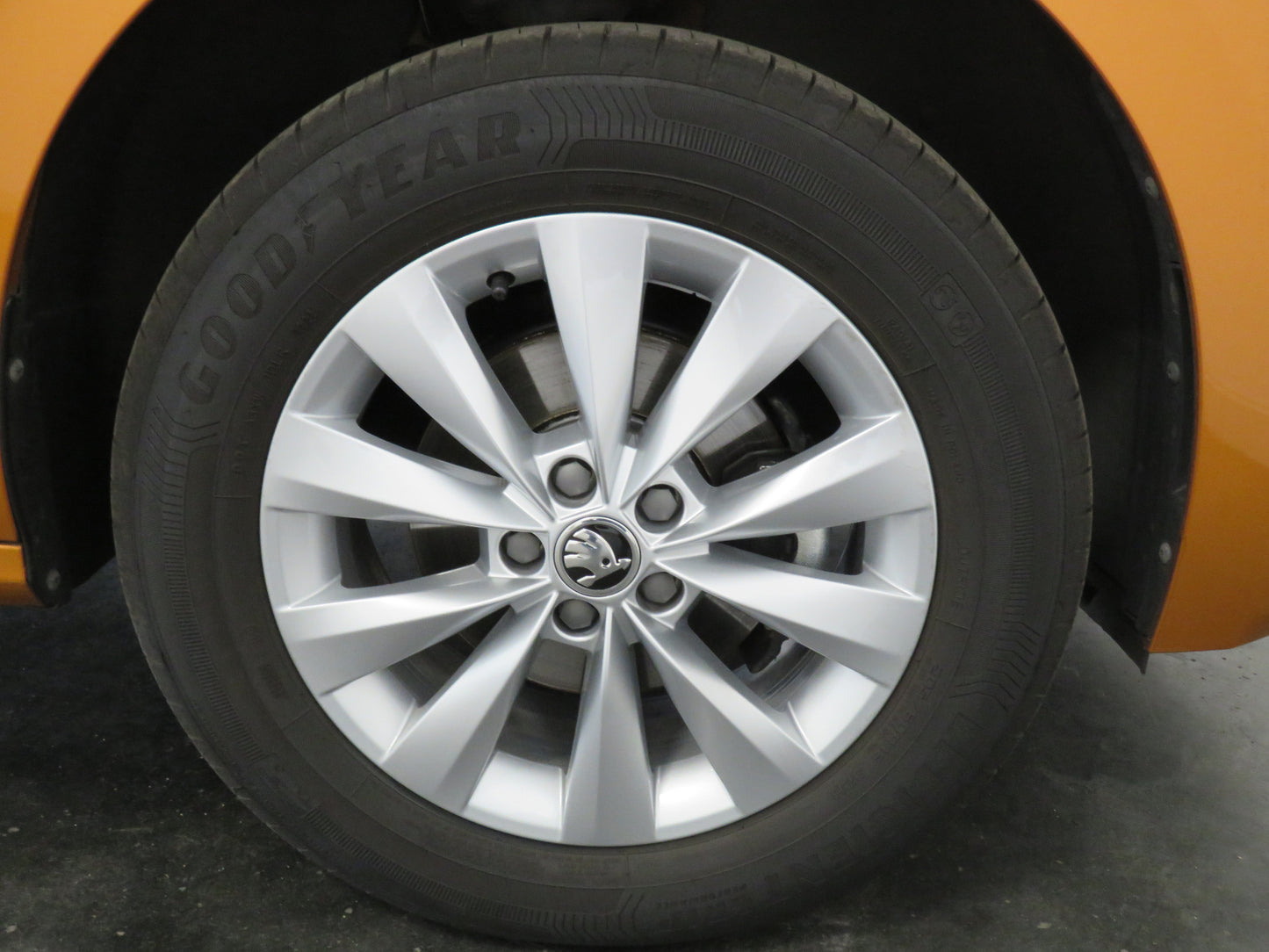 Škoda Kamiq 1.0 TSI 81 kW Ambition Extra