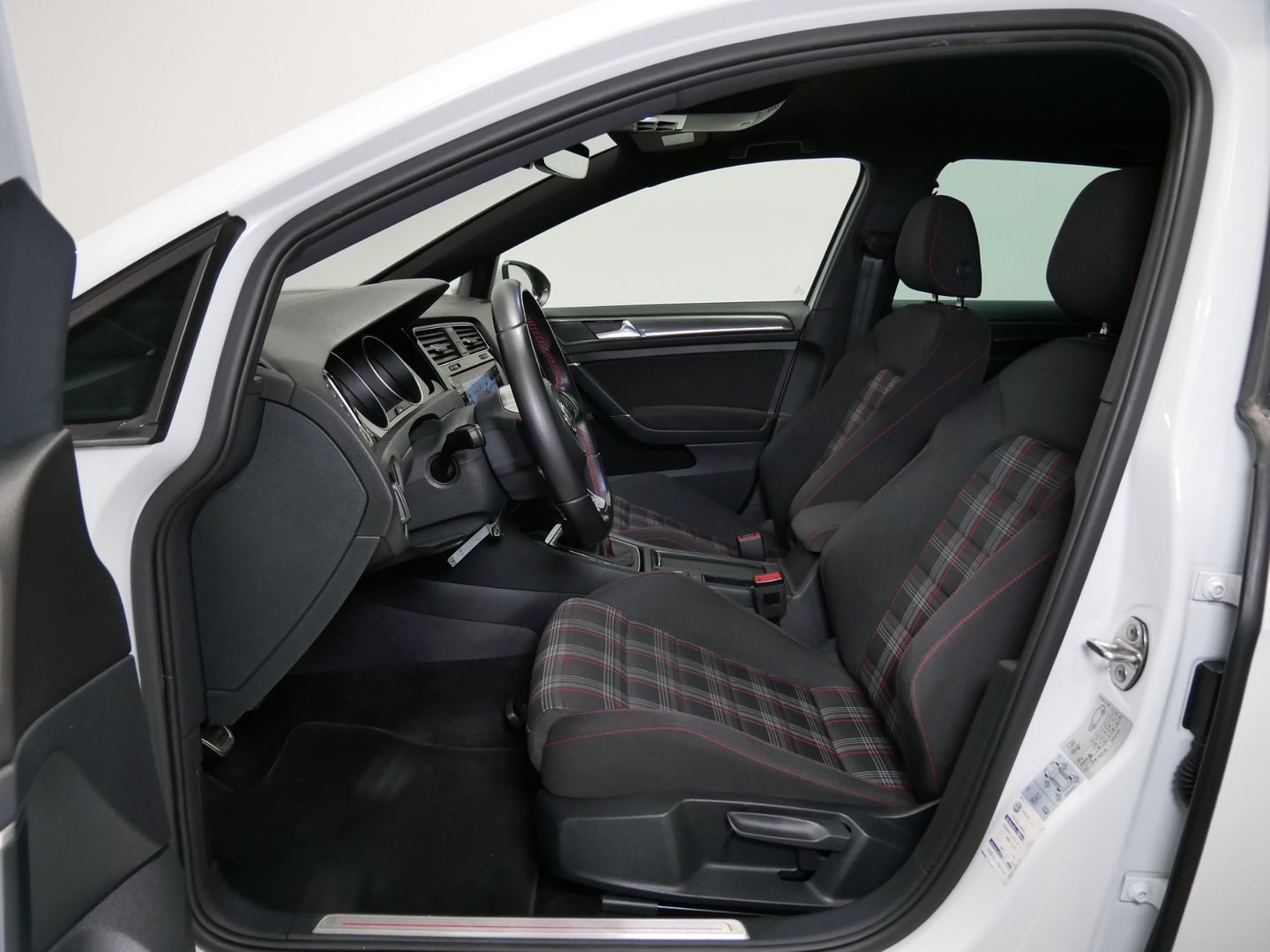 Volkswagen Golf GTI 2.0 TSI 169 kW GTI