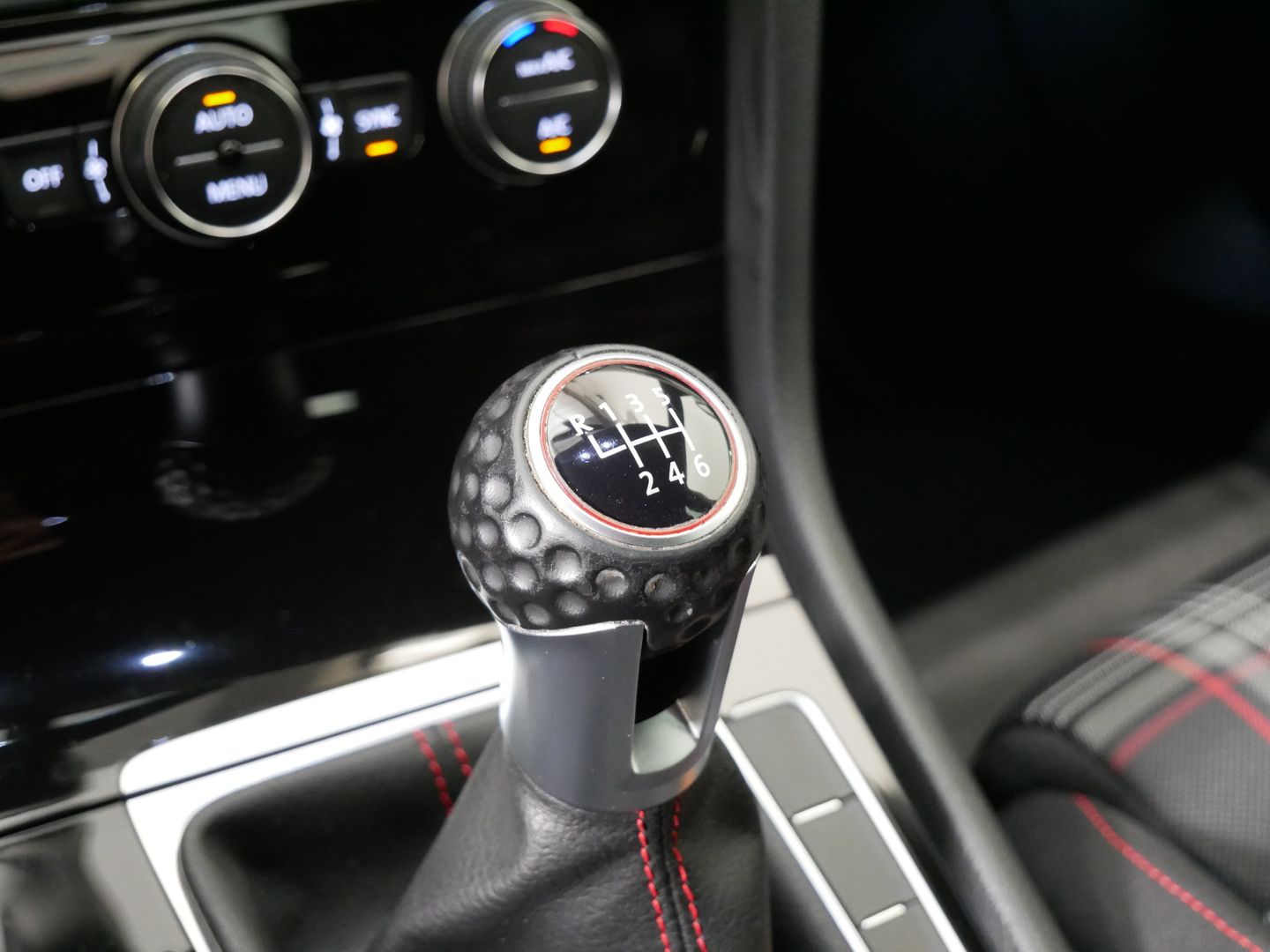 Volkswagen Golf GTI 2.0 TSI 169 kW GTI