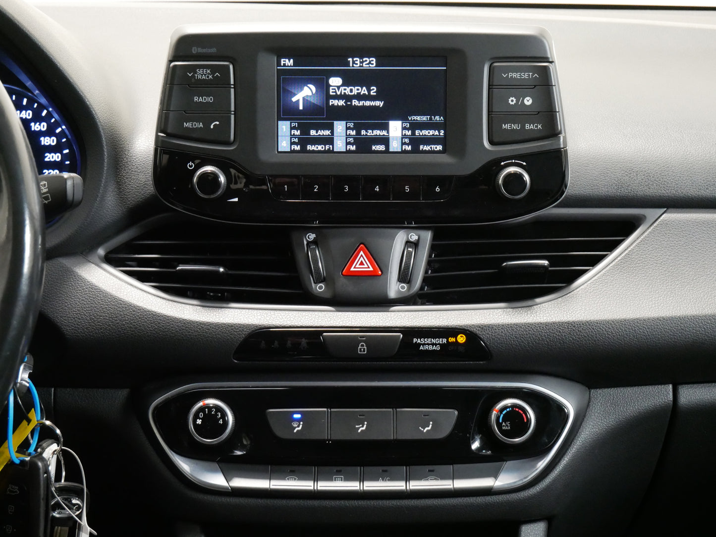 Hyundai i30 1.6 CRDI Trikolor