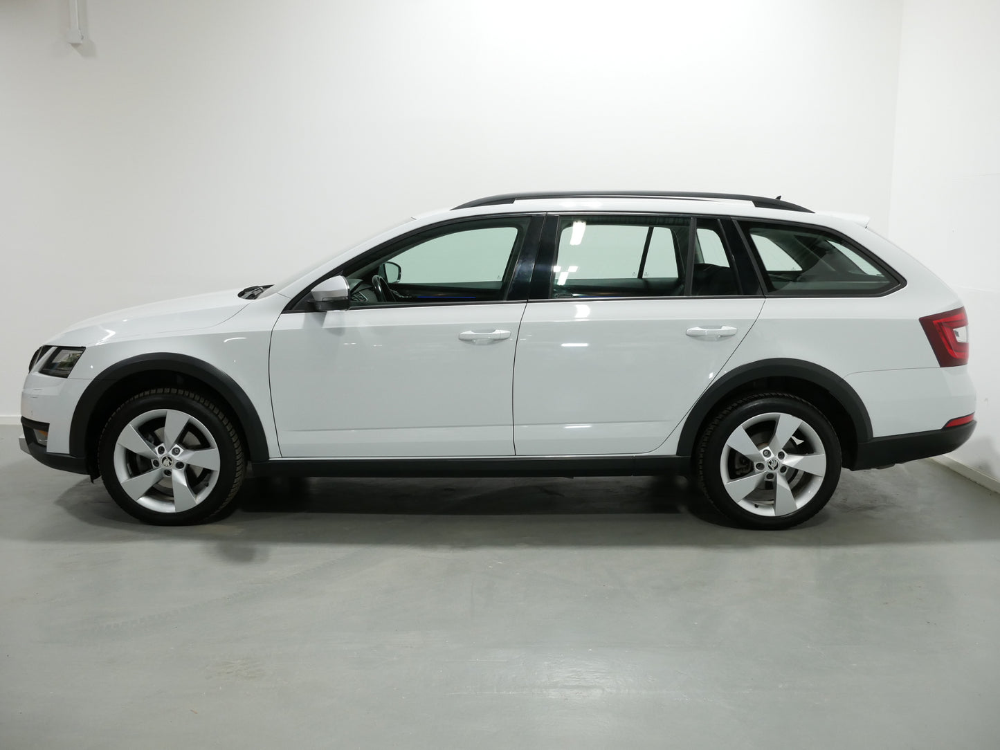 Škoda Octavia 2.0TDI 110 kW Scout
