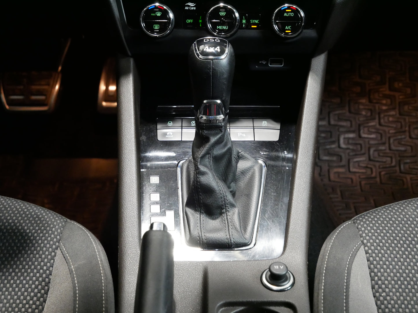 Škoda Octavia 2.0TDI 110 kW Scout