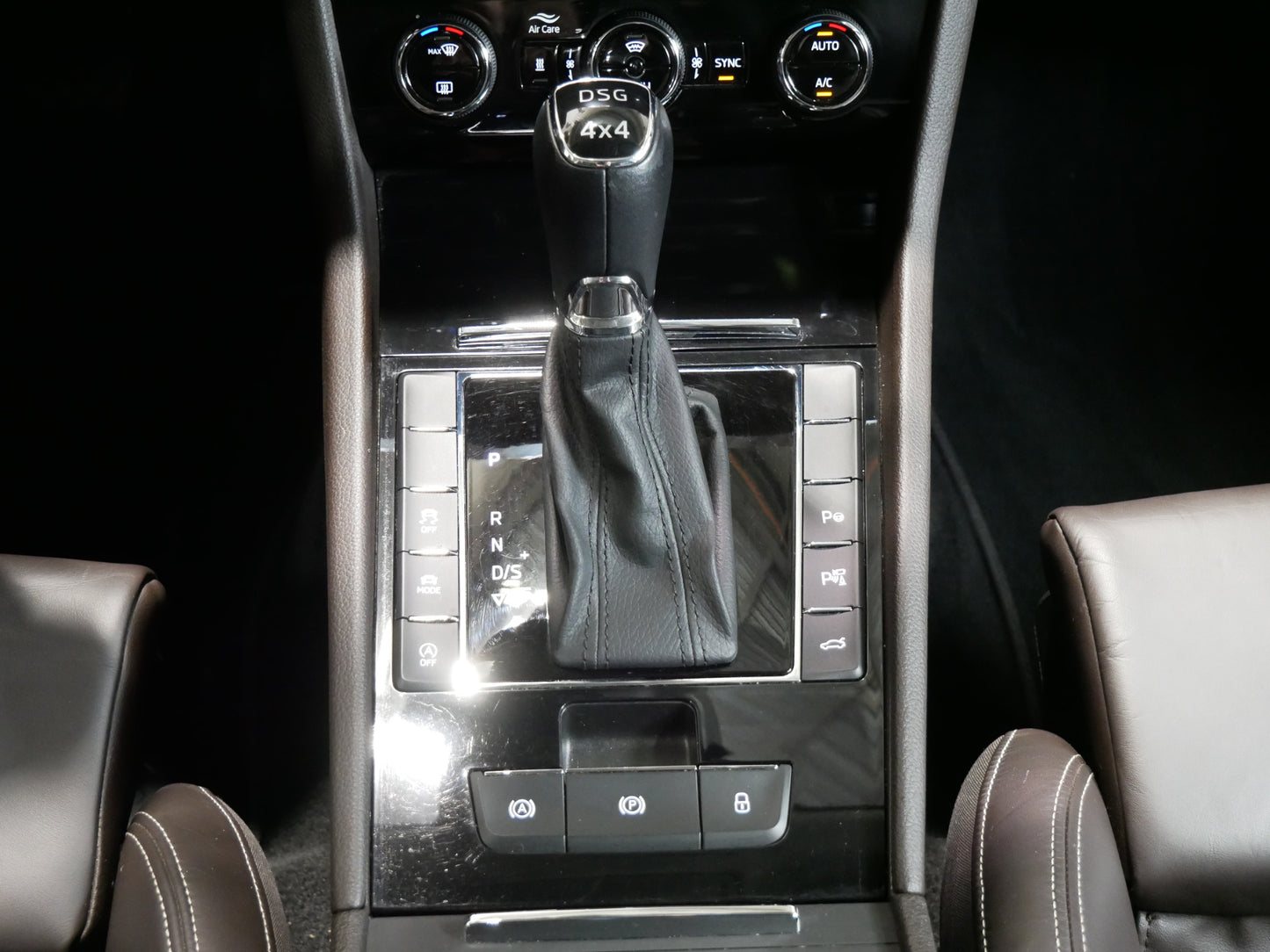 Škoda Superb 2.0 TDI 147kW L&K