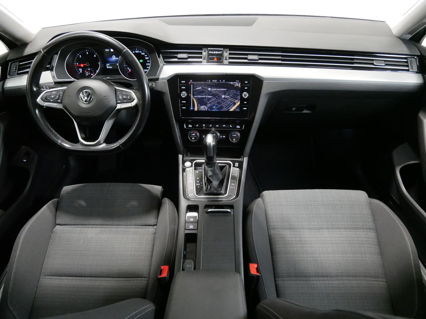 Volkswagen Passat 2.0 TDI Business