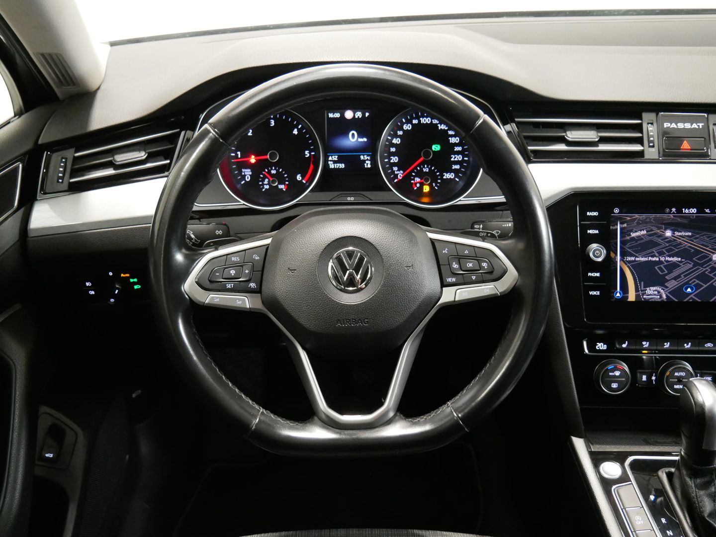 Volkswagen Passat 2.0 TDI Business