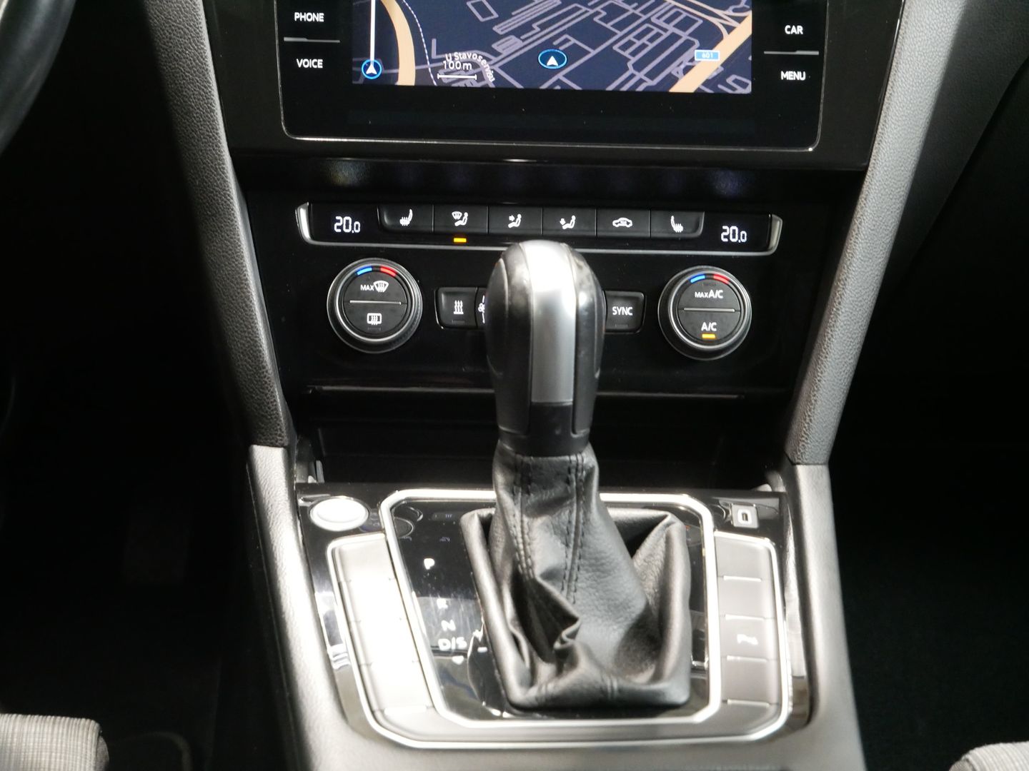 Volkswagen Passat 2.0 TDI Business