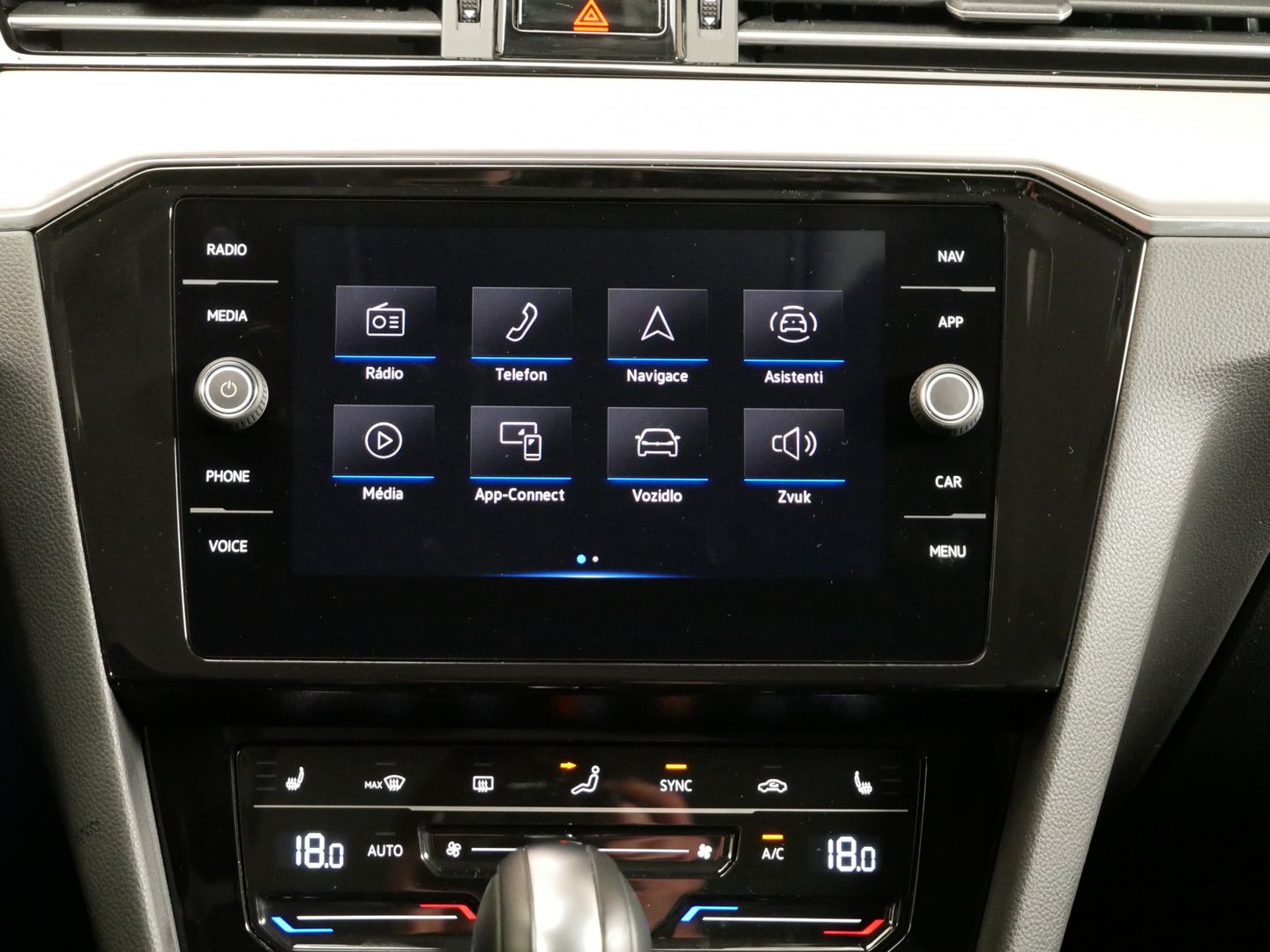 Volkswagen Passat 2.0TDI/140kW/DSG/WEBASTO/TAŽNÉ/DPH