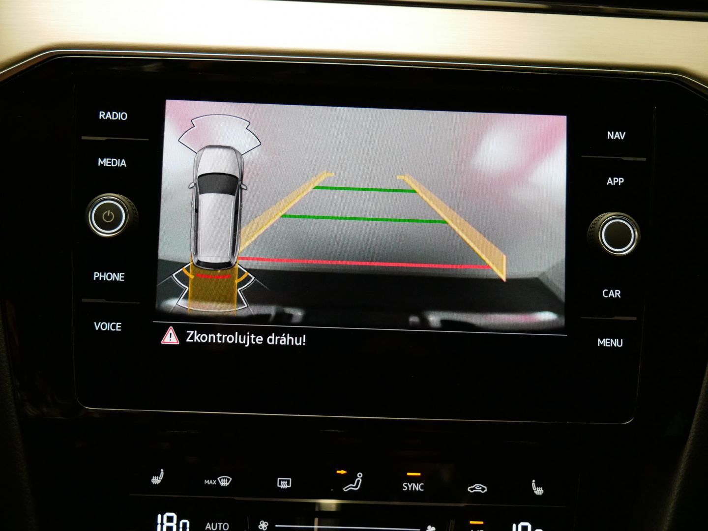 Volkswagen Passat 2.0TDI/140kW/DSG/WEBASTO/TAŽNÉ/DPH
