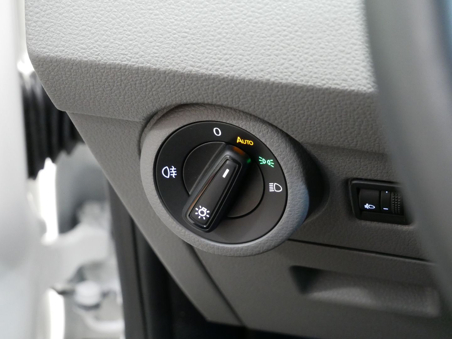 Volkswagen Transporter - skříňový vůz 2.0 TDI 110kW LONG