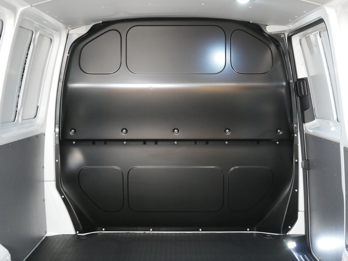 Volkswagen Transporter - skříňový vůz 2.0 TDI 110kW LONG