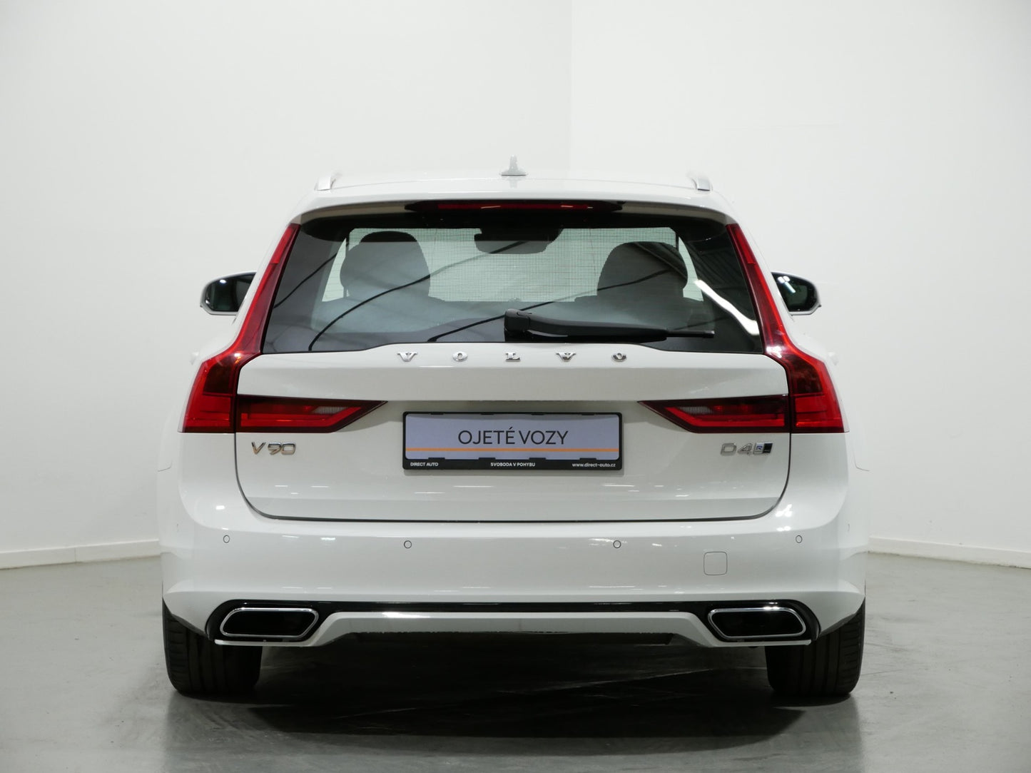 Volvo V90 D4 140 kW AUT AWD R-DESIGN