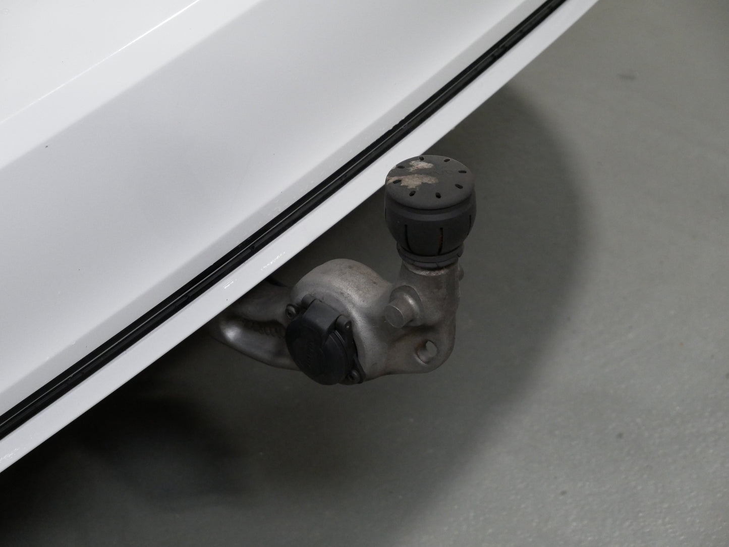 Volvo V90 D4 140 kW AUT AWD R-DESIGN