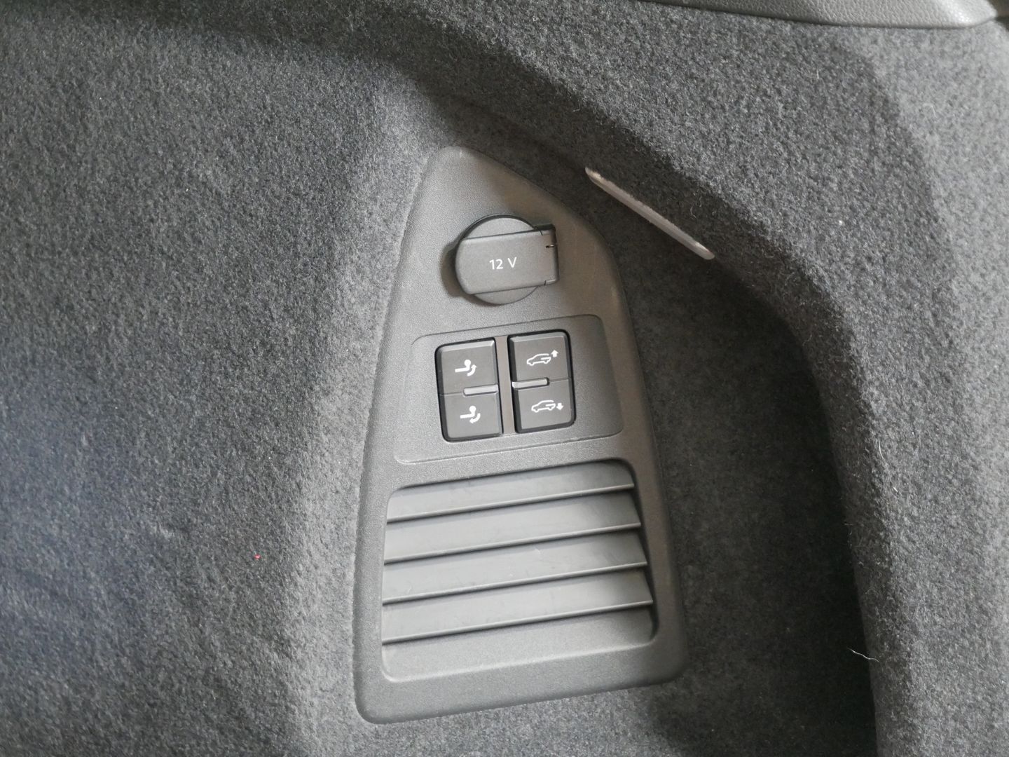 Volkswagen Touareg 3.0 TDI V6 210 kW R-Line