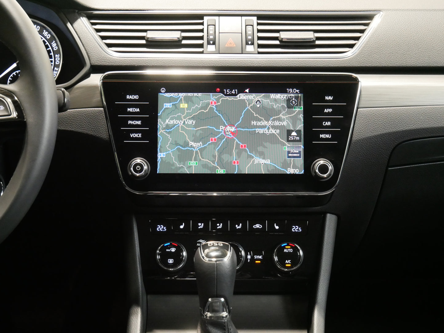 Škoda Superb 2.0 TDI/110 kW/DSG/STYLE/LEDKY
