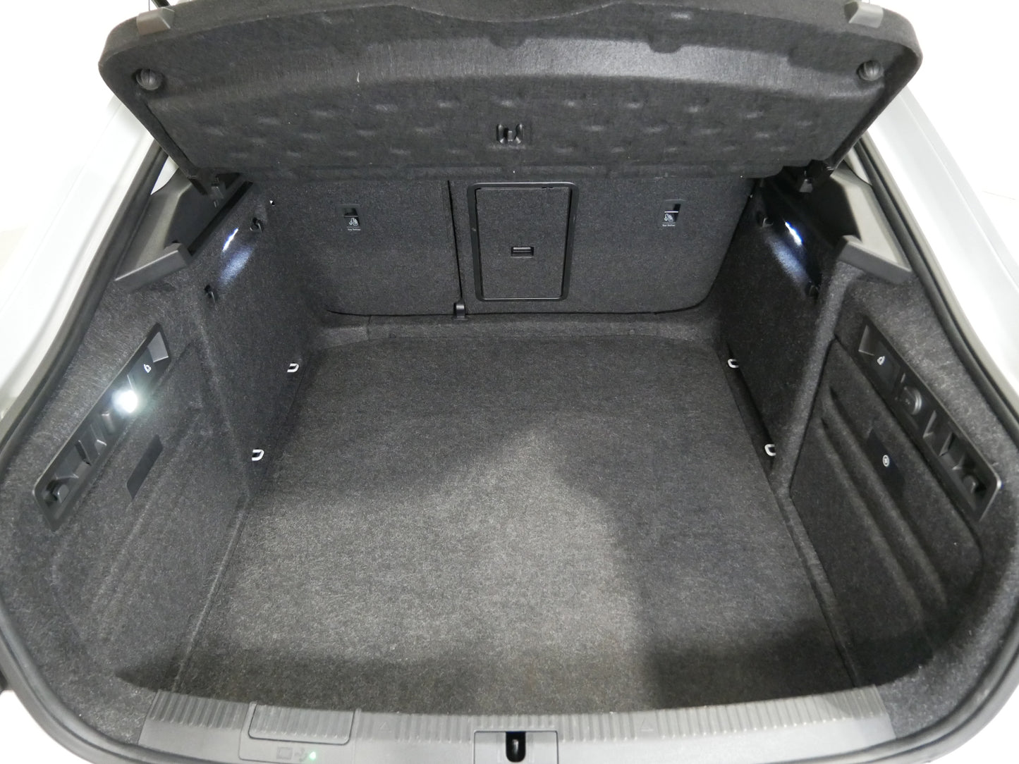 Škoda Superb 2.0 TDI/110 kW/DSG/STYLE/LEDKY