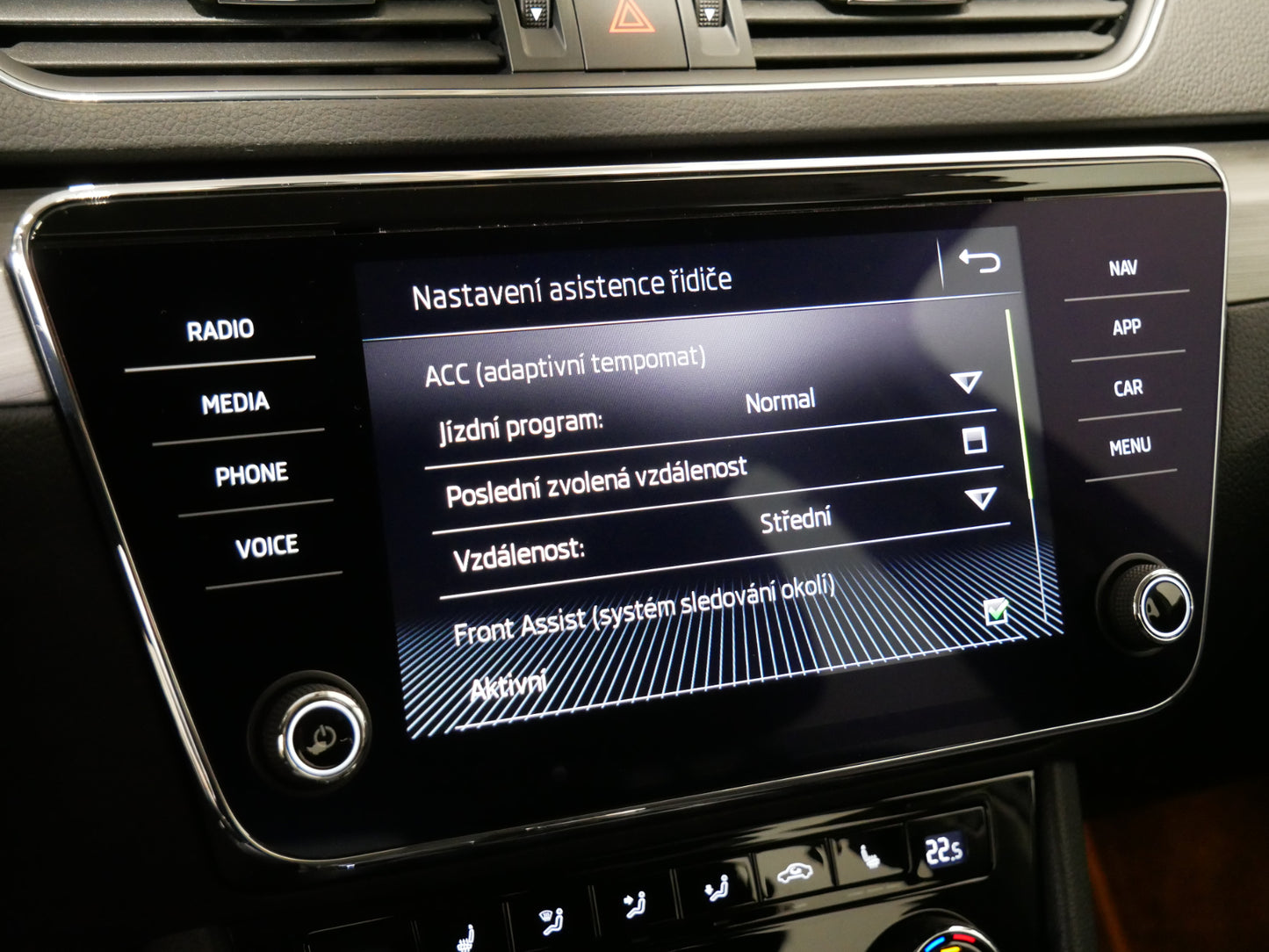 Škoda Superb 2.0 TDI/110 kW/DSG/STYLE/LEDKY