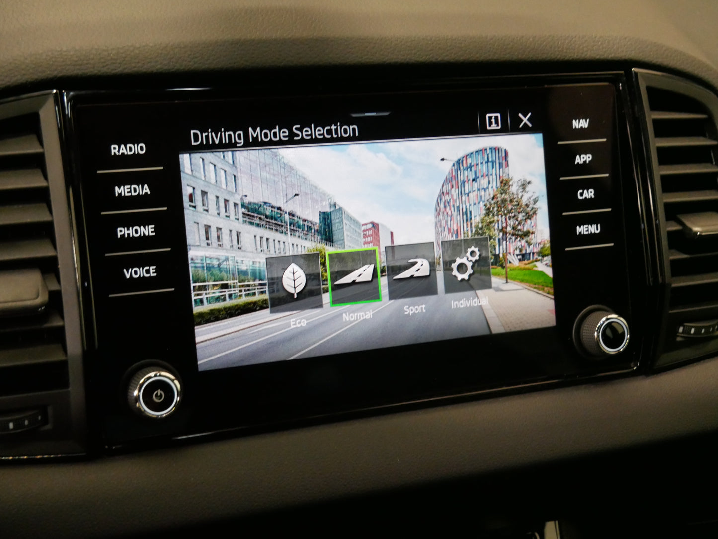 Škoda Karoq 1.5 TSI 110 kW Sportline