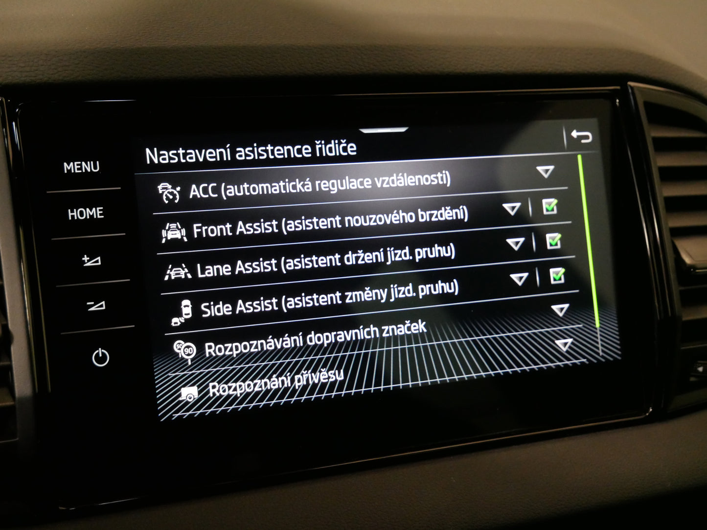 Škoda Karoq 1.5 TSI 110 kW SportLine