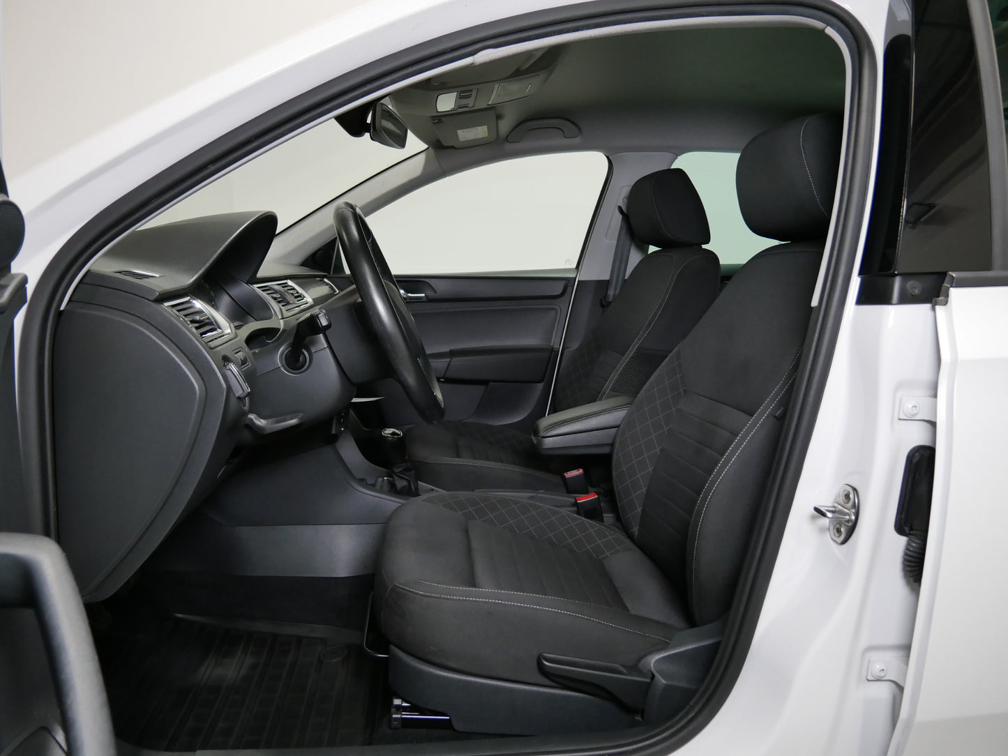 Škoda Rapid Spaceback 1.6 TDI 85 kW Style Plus