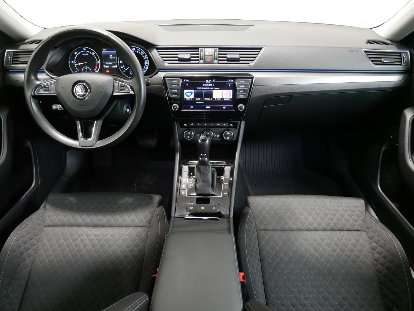 Škoda Superb 2.0 TDI/140 kW/DSG/STYLE/DPH