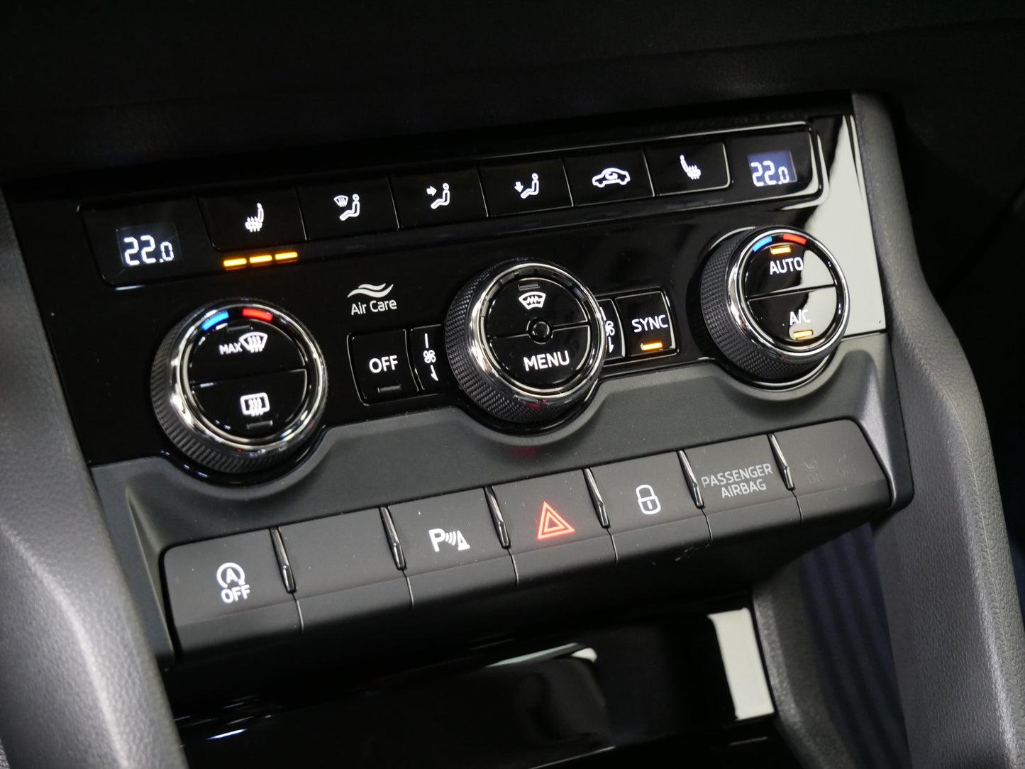 Škoda Karoq 2.0 TDI/110 kW/DSG/4x4/STYLE