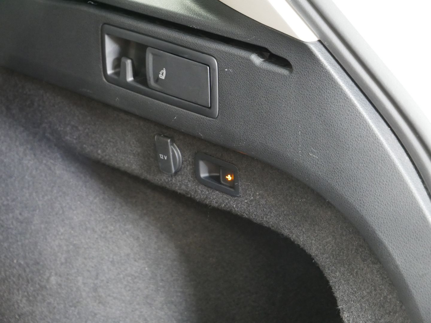 Volkswagen Passat 2.0 TDI 110 kW Business