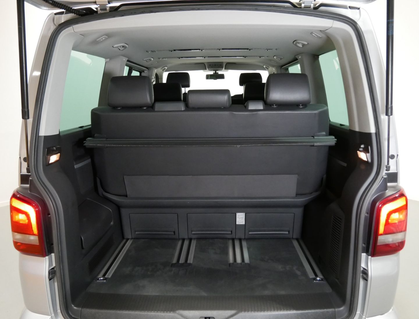 Volkswagen Multivan 2.0 TDI 132 kW DSG 4x4 COMFORT