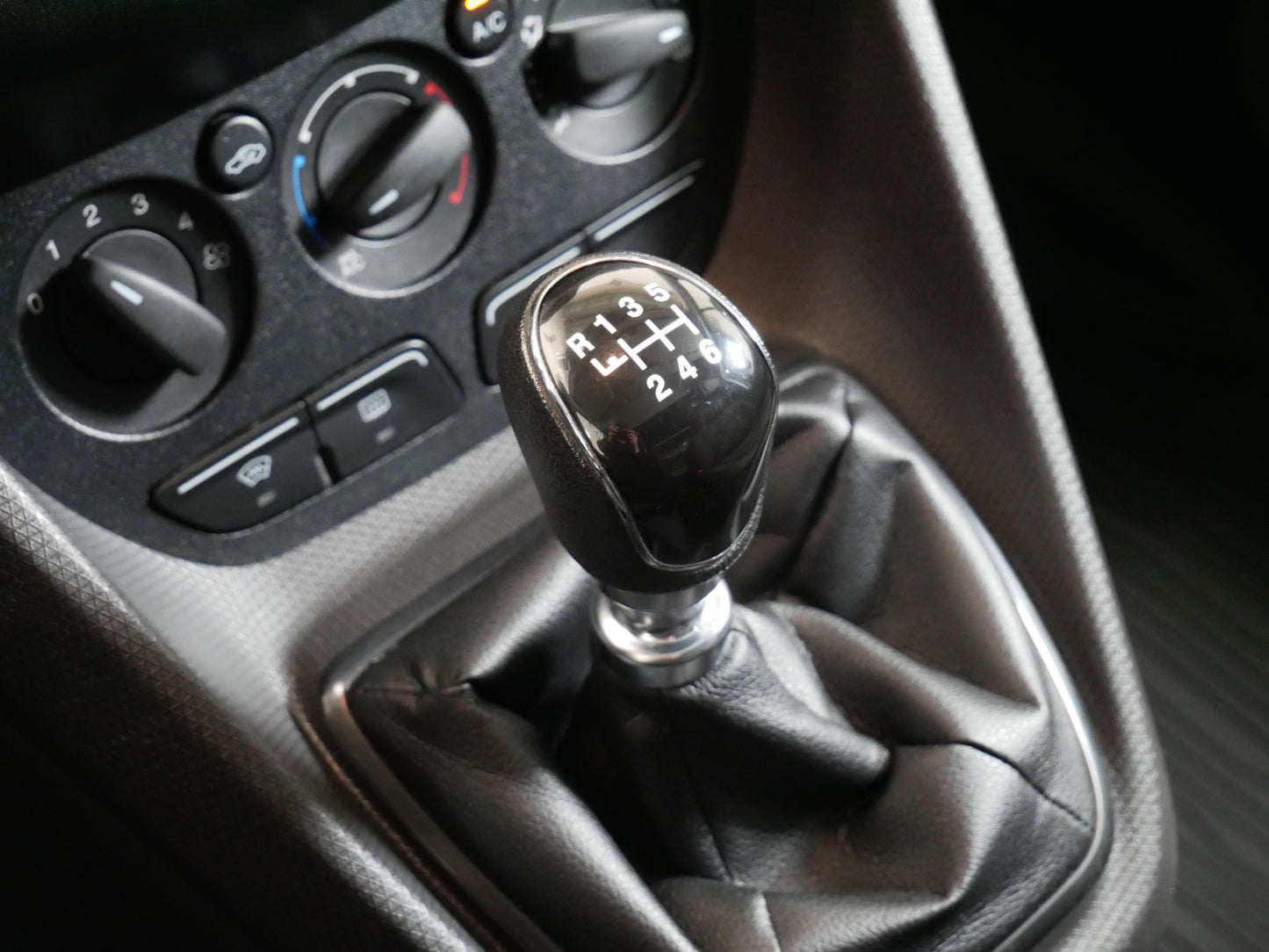 Ford Transit Connect (užitkové) 1.5 TDCI 88 kW