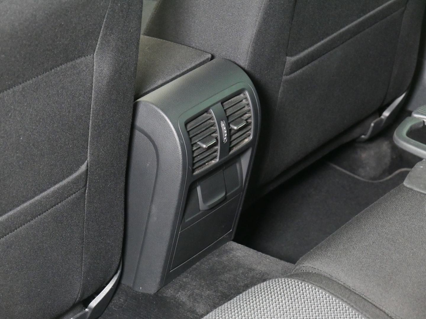 Volkswagen Passat 2.0 TDI 100 kW Comfortline