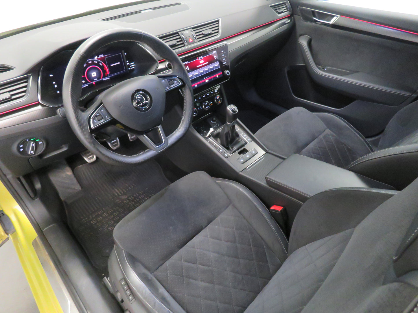 Škoda Superb 1.5 TSI Sportline