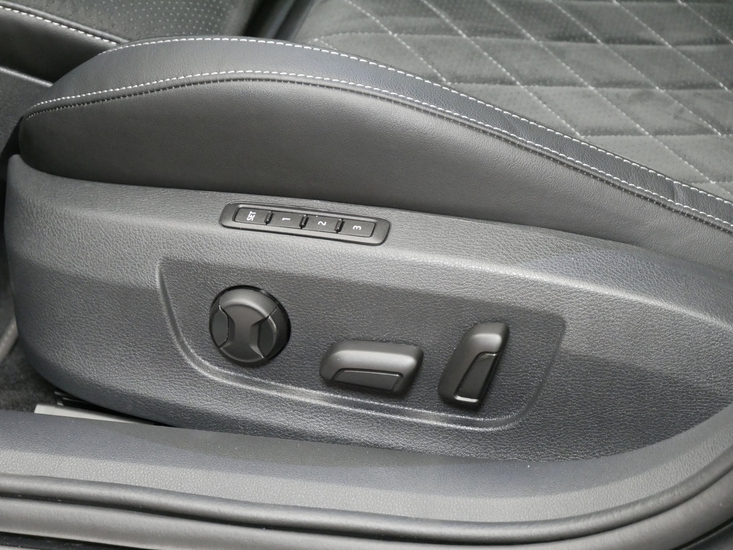 Škoda Superb 2.0 TDI 147 kW Sportline