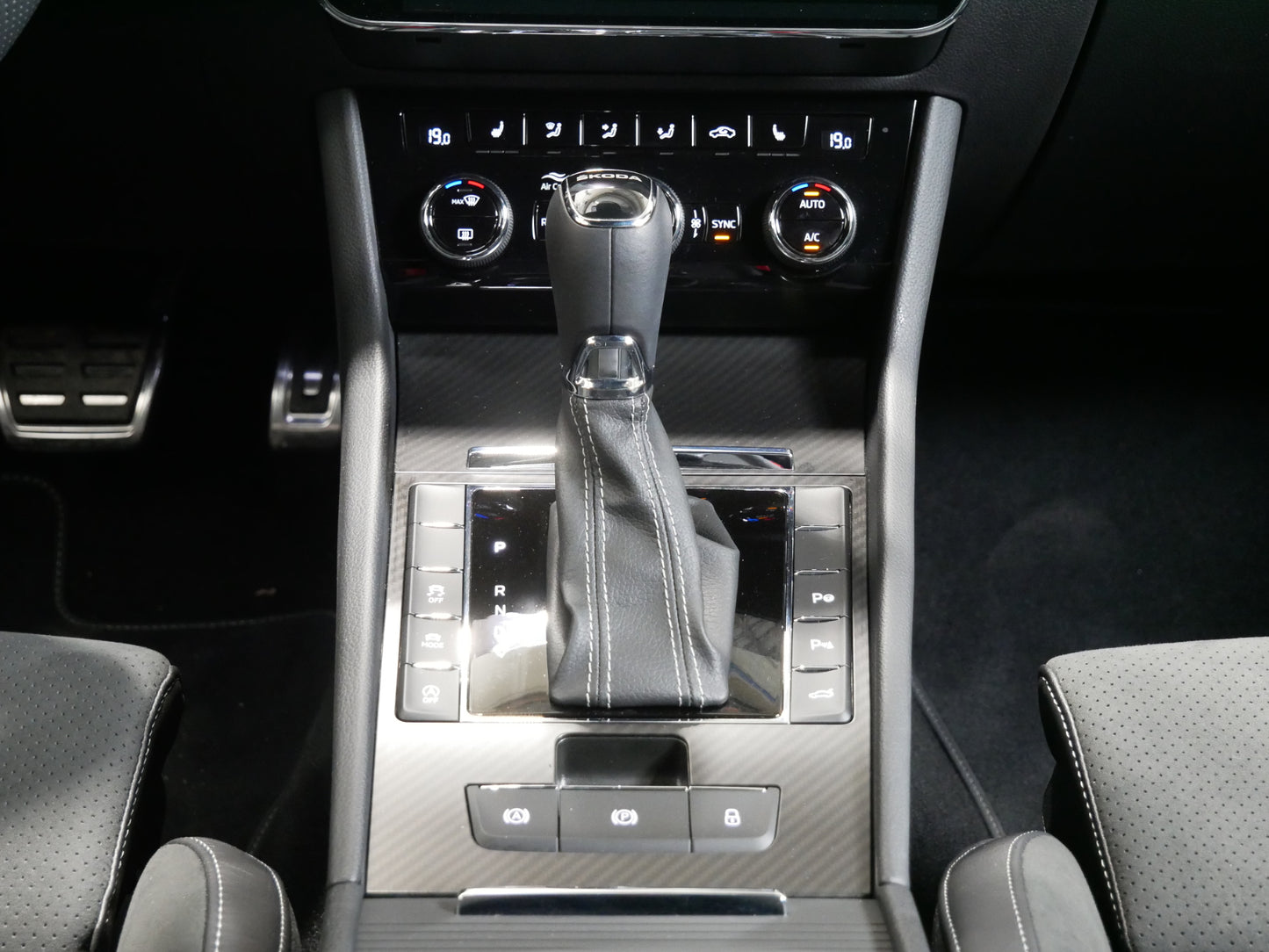 Škoda Superb 2.0 TDI 147 kW Sportline