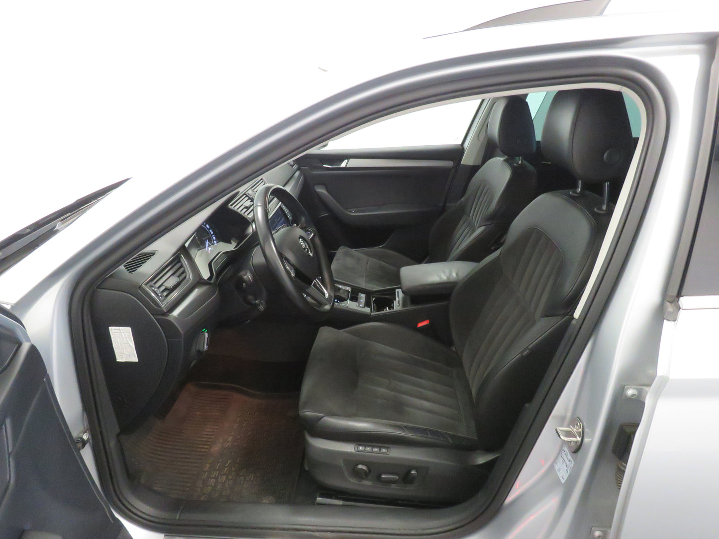 Škoda Superb 2.0 TDI Style Plus Paket Komfort