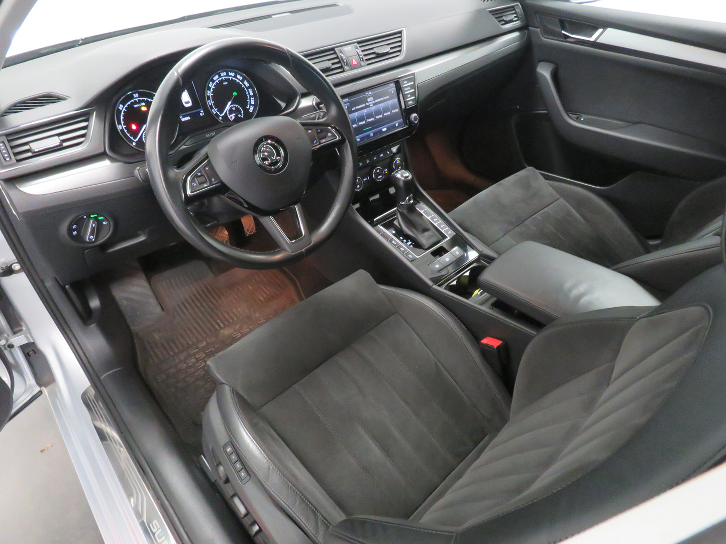 Škoda Superb 2.0 TDI Style Plus Paket Komfort