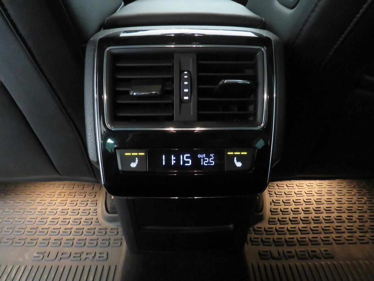 Škoda Superb 2.0 TDI Style Plus Paket Komfort