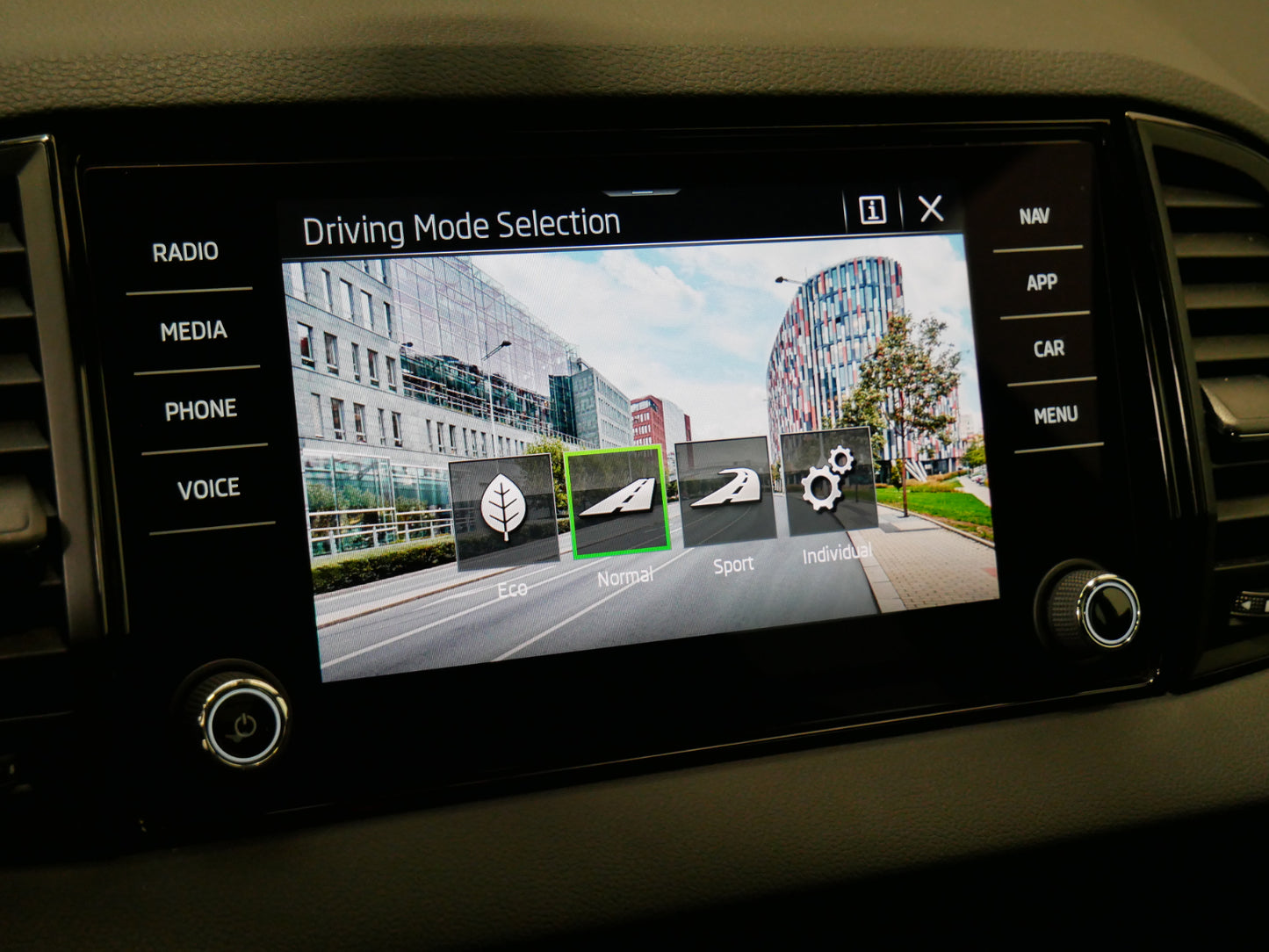 Škoda Karoq 1.5 TSI 110 kW Sportline