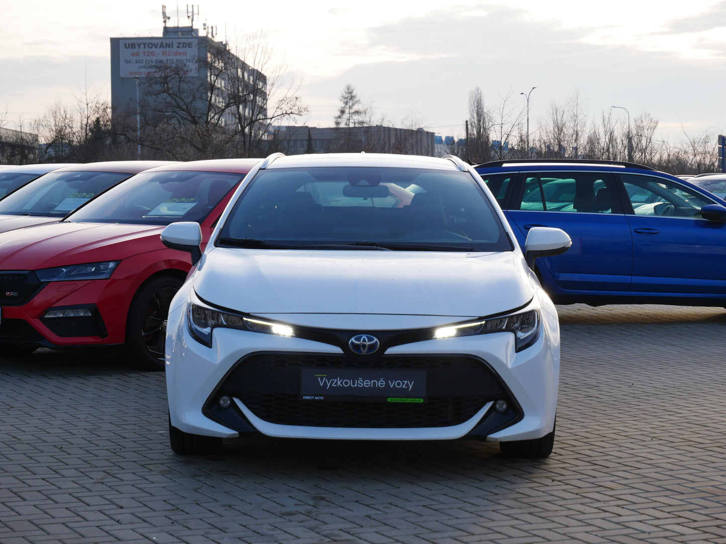 Toyota Corolla 1.8i HYBRID 72 kW