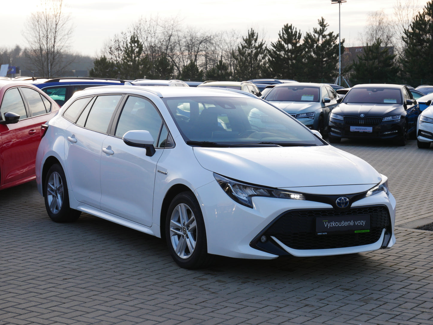 Toyota Corolla 1.8i HYBRID 72 kW