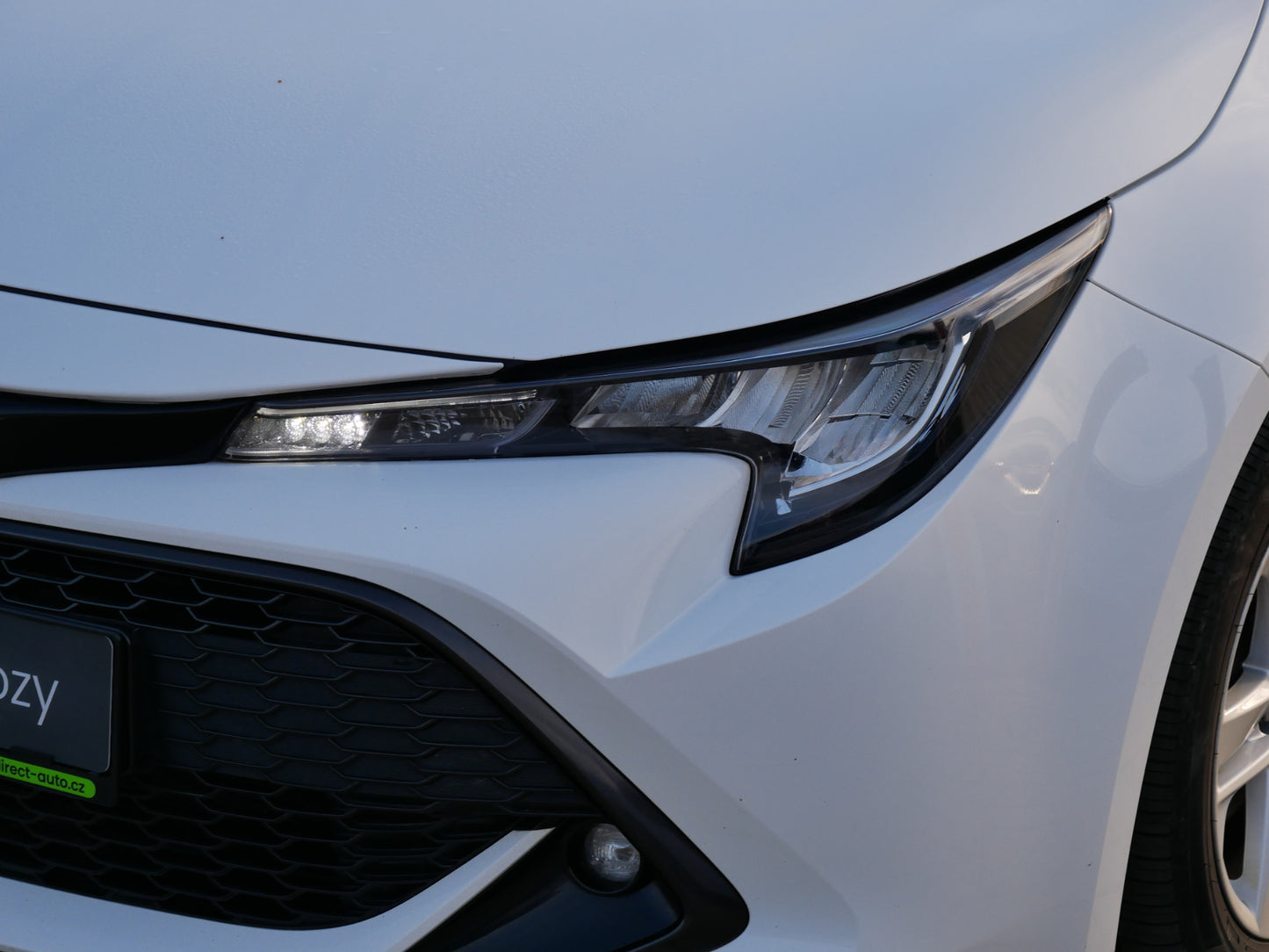 Toyota Corolla 1.8i HYBRID 72 kW