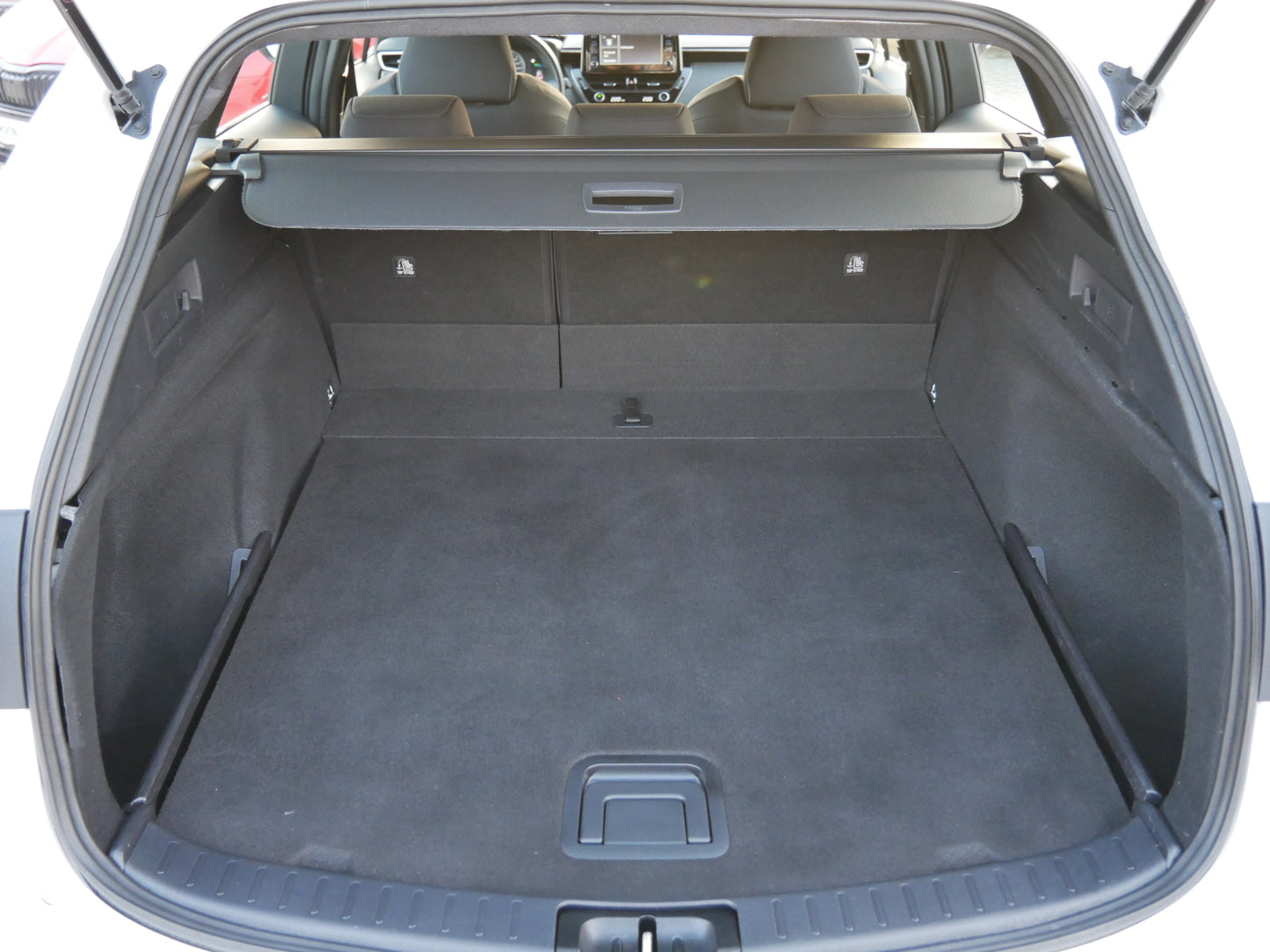 Toyota Corolla 1.8i HYBRID 72 kW