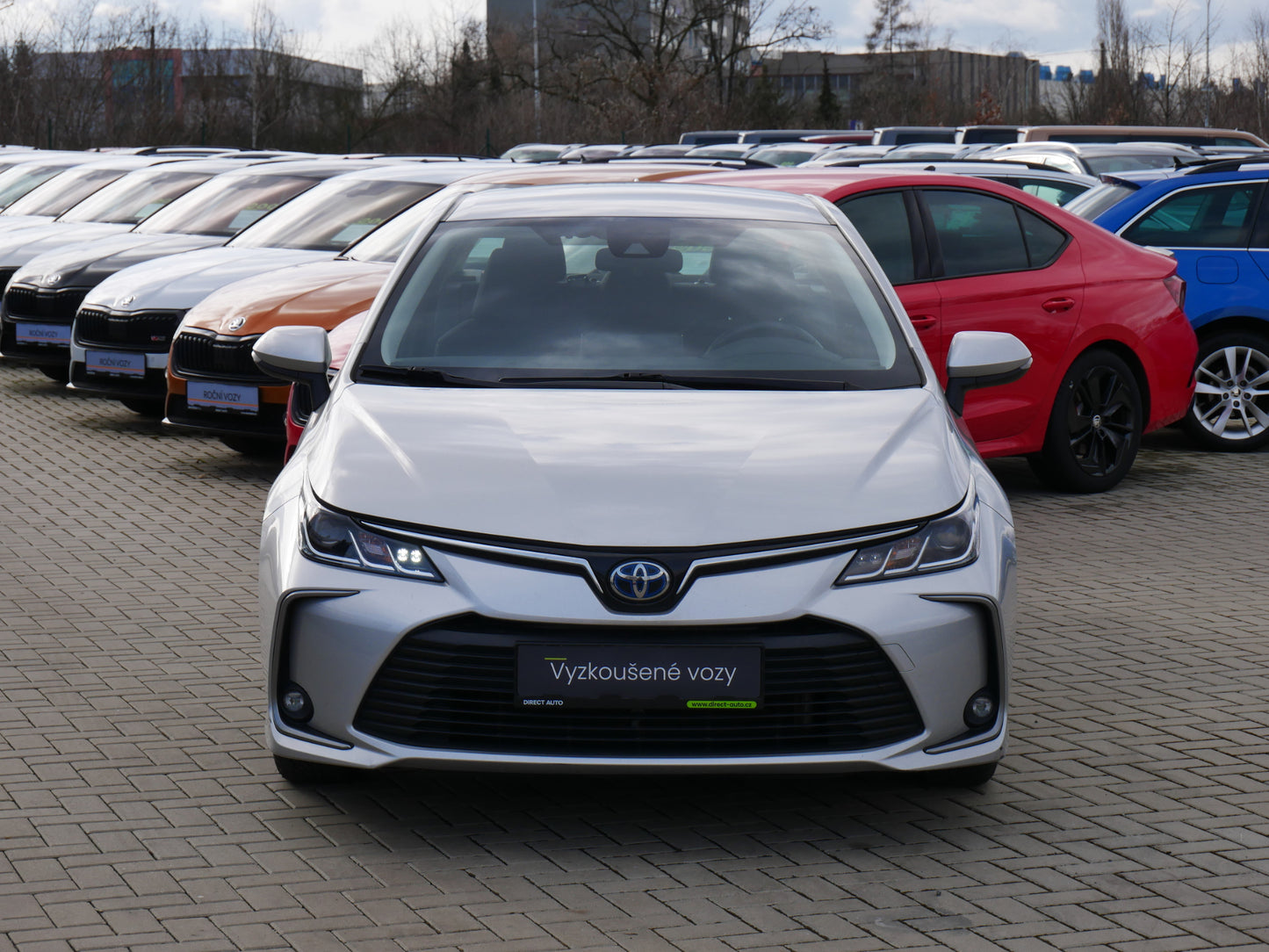 Toyota Corolla 1.8i HYBRID 72 kW
