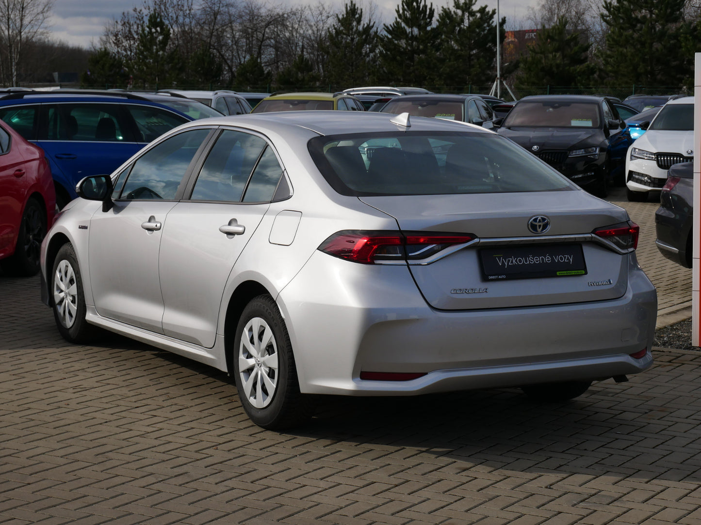 Toyota Corolla 1.8i HYBRID 72 kW