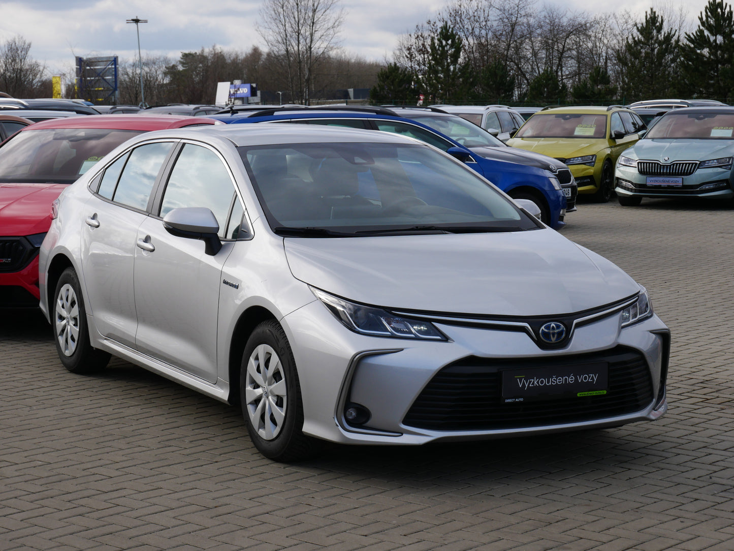 Toyota Corolla 1.8i HYBRID 72 kW
