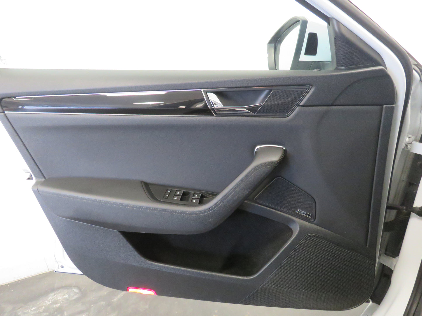 Škoda Superb 2.0 TSI L&K Paket Columbus