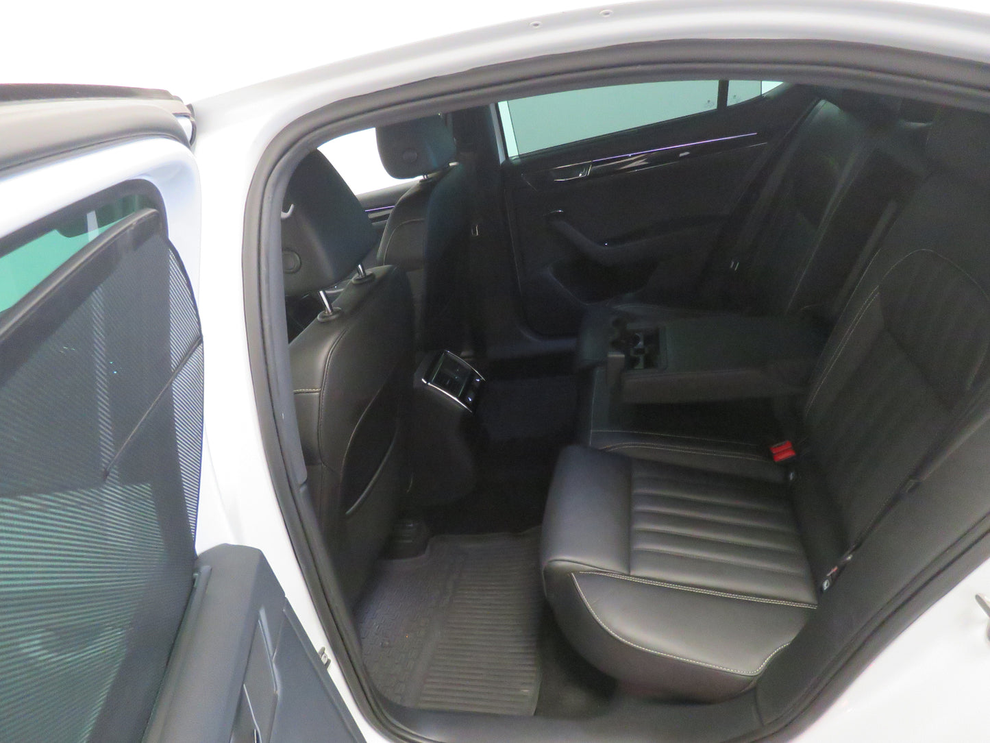 Škoda Superb 2.0 TSI L&K Paket Columbus