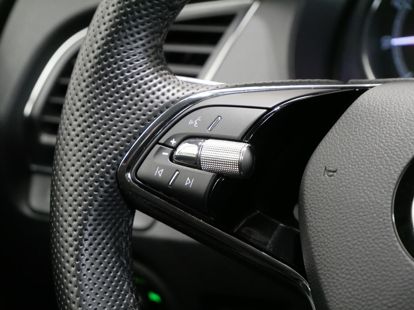 Škoda Fabia 1.0 TSI 70 kW Tour Black